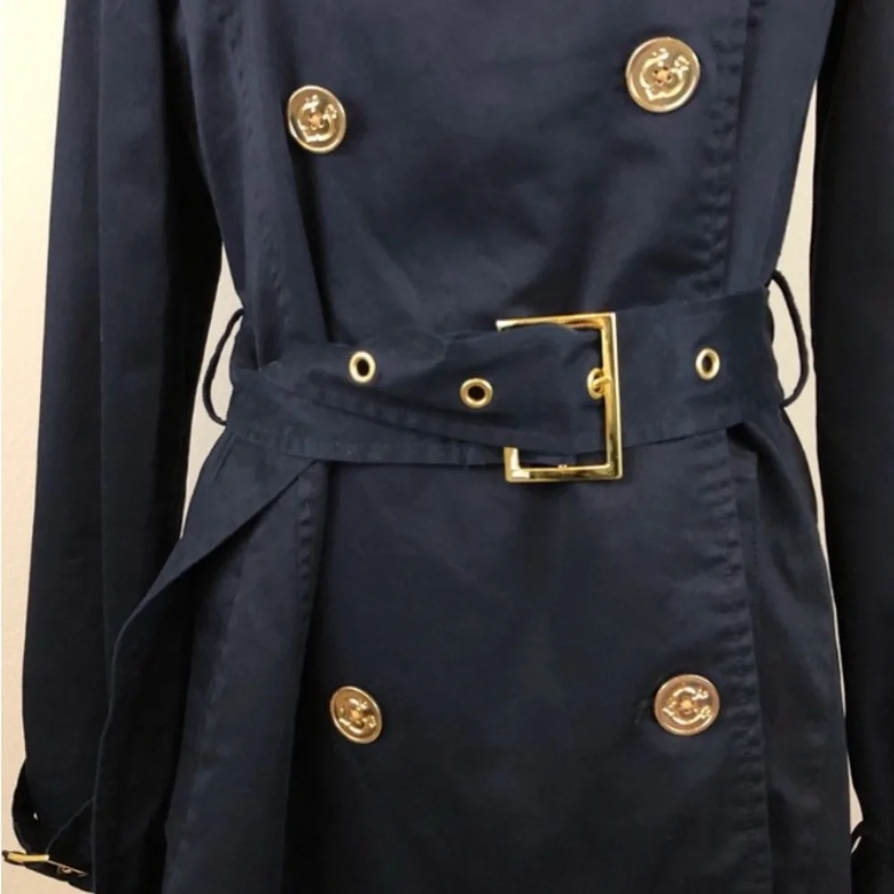 C. Wonder Trench Coat size Smalll